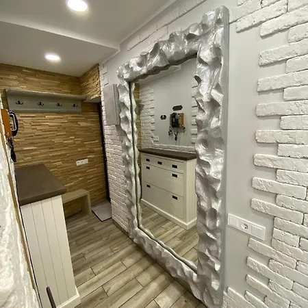 Woodstone Loft *